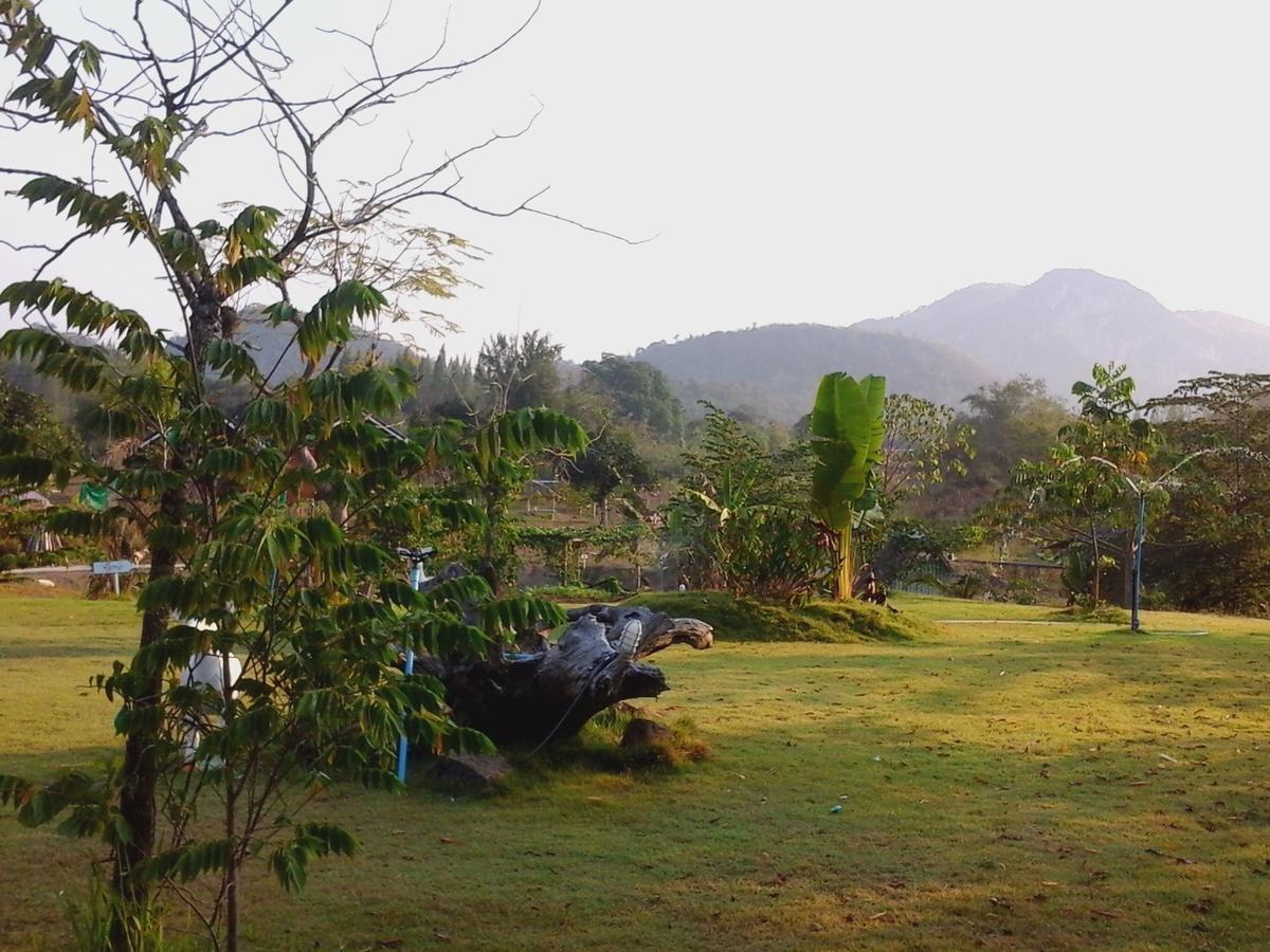 Hotel Kum Nangpaya Kaeng Krachan Exteriér fotografie