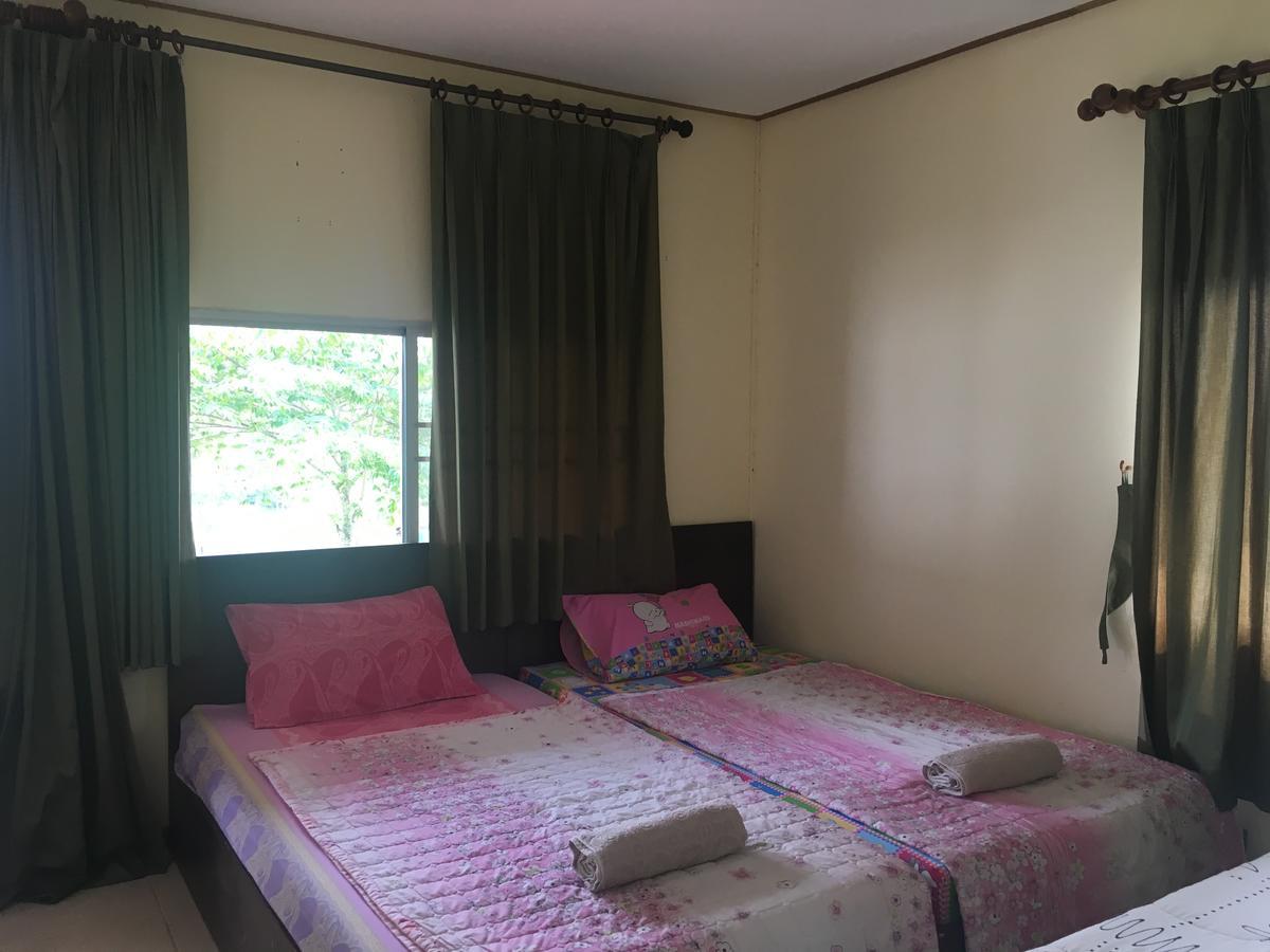 Hotel Kum Nangpaya Kaeng Krachan Exteriér fotografie