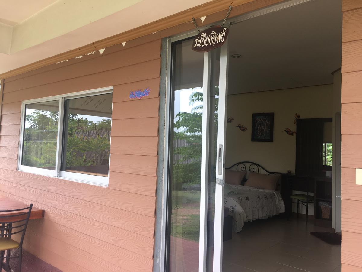 Hotel Kum Nangpaya Kaeng Krachan Exteriér fotografie
