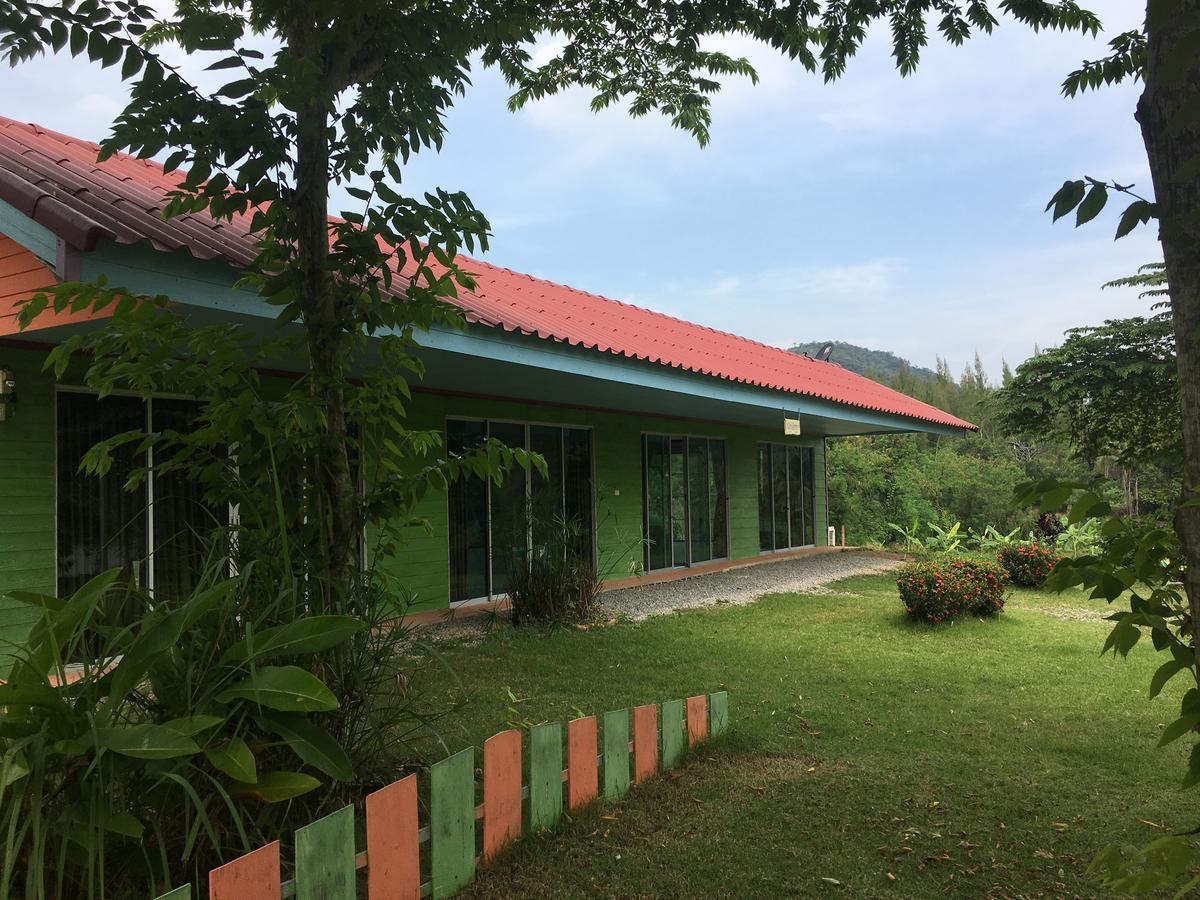 Hotel Kum Nangpaya Kaeng Krachan Exteriér fotografie