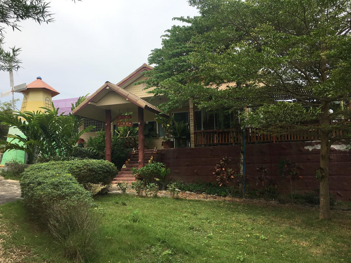 Hotel Kum Nangpaya Kaeng Krachan Exteriér fotografie