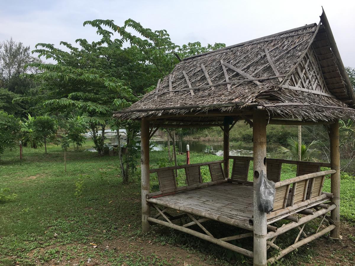 Hotel Kum Nangpaya Kaeng Krachan Exteriér fotografie